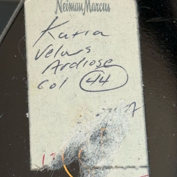 Charles Jourdan Classic Gray Suede Heels - Picture 12 of 12